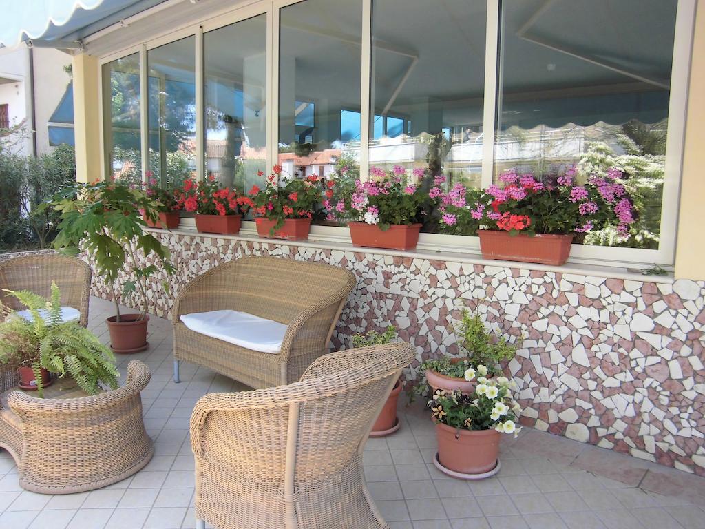 Hotel Europa Park Lido di Spina Exterior photo